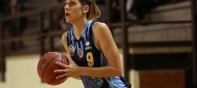 Veronica Dell’Olio in bianco-azzurro per la stagione 2016-2017